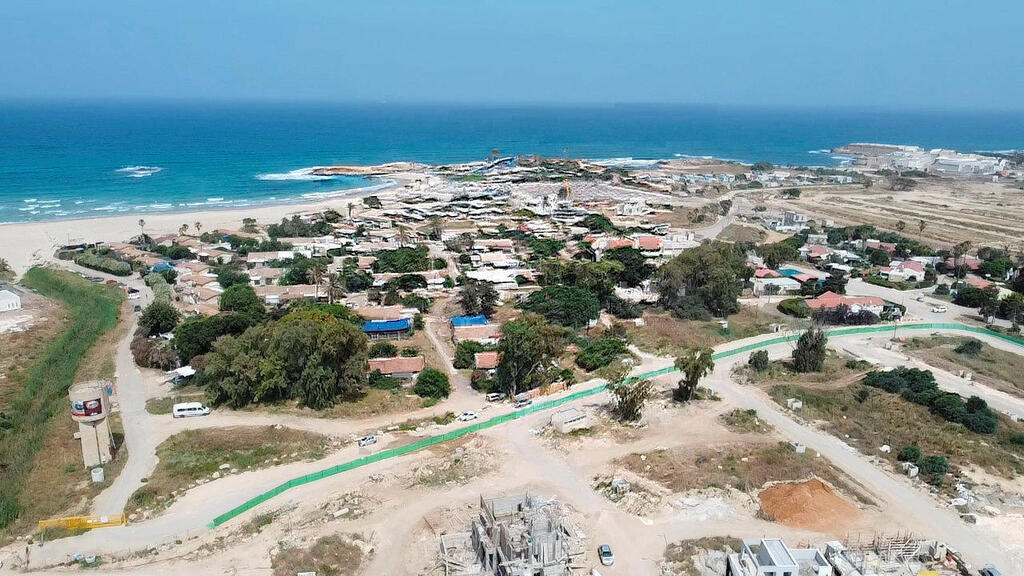 H1EQ9hE83_0_0_1280_720_0_x-large